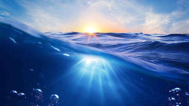 por que el mar es azul